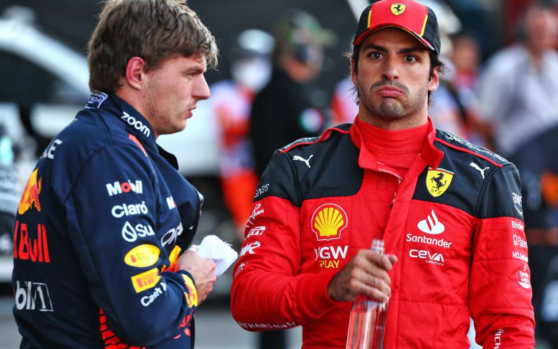 开云体育在线-威廉姆斯逆转红牛车队，塞恩斯点燃赛场